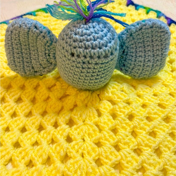 Elephant Crocheted Security Baby Blanket 19x19 Blankie Soothie Handmade - Picture 9 of 12